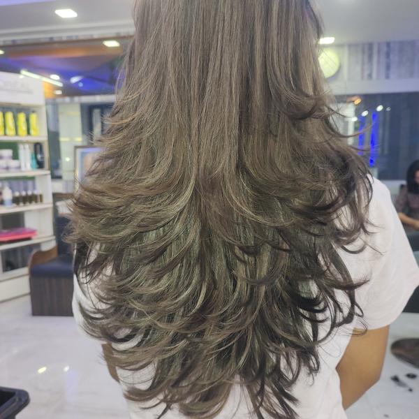 best ladies Salon in Hadapsar. best ladi