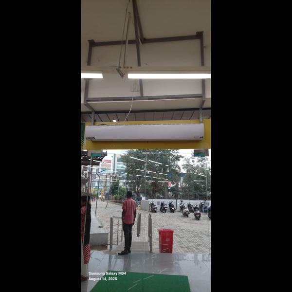 durable air curtains for comme