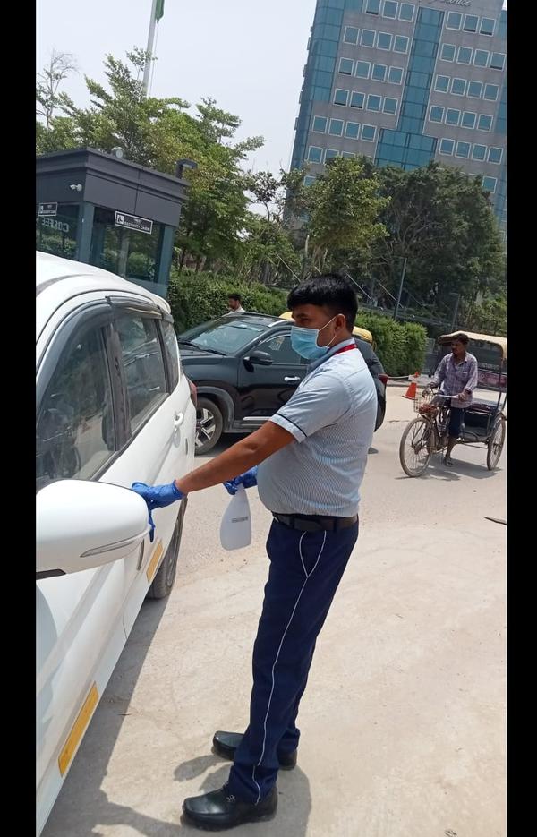 Travelling from Gurgaon to Del