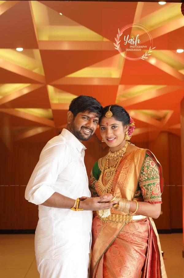 candid and traditional wedding