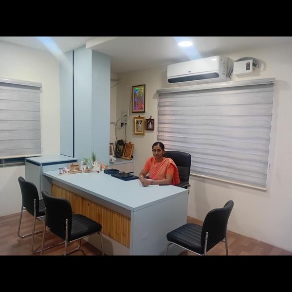expert in treating pimples and