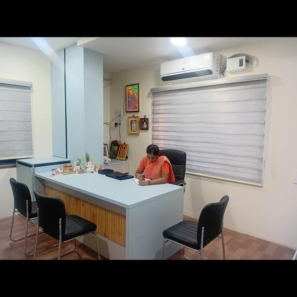 expert skin specialist dr vala