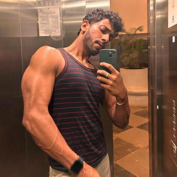 A powder massage is a traditio