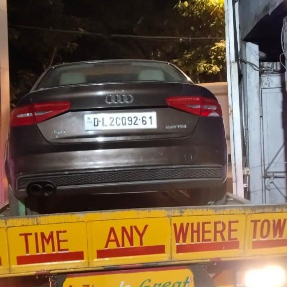 two wheeler towing service in