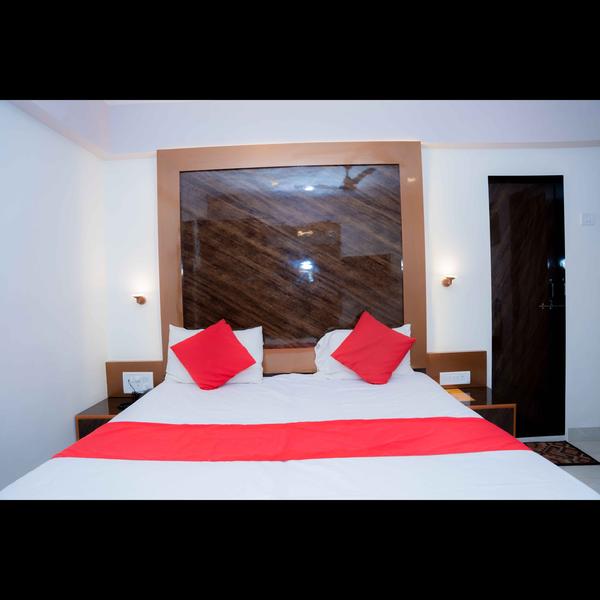 affordable hotel rooms goregao