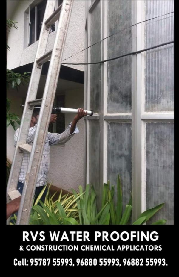 wall crack repair with waterpr