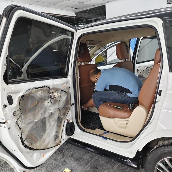 sparco seats and seat belts