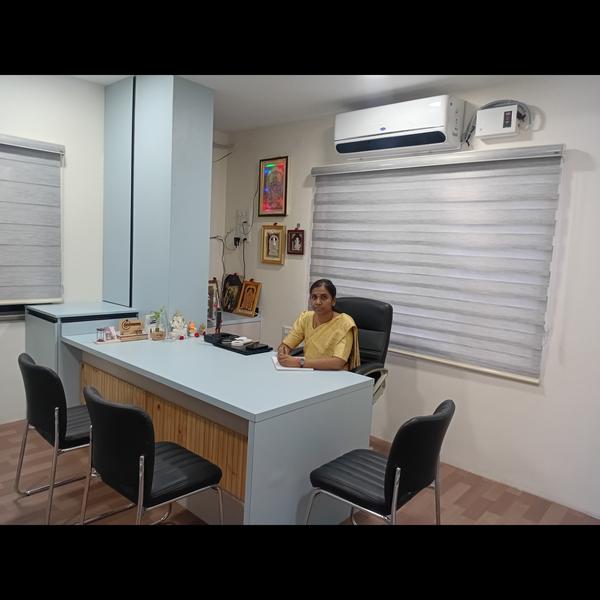 expert skin specialist dr vala