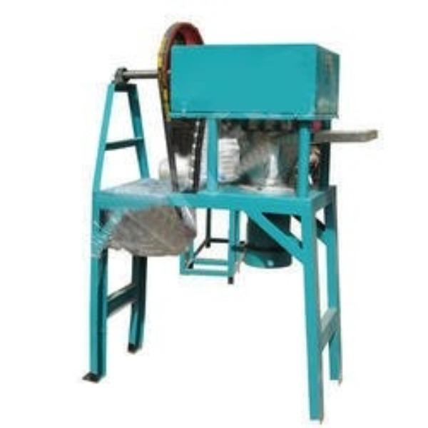 A Sawaiya Romali Type Making Machine is a modern f