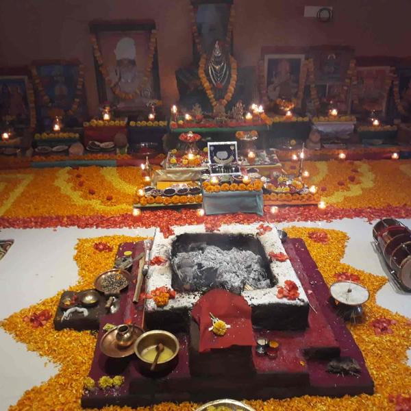 Astrologer Guruji Dr. Arun Rag