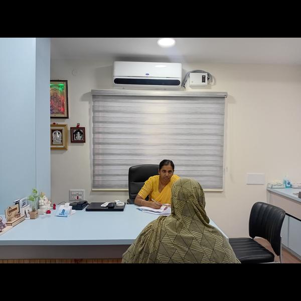 expert in treating pimples and