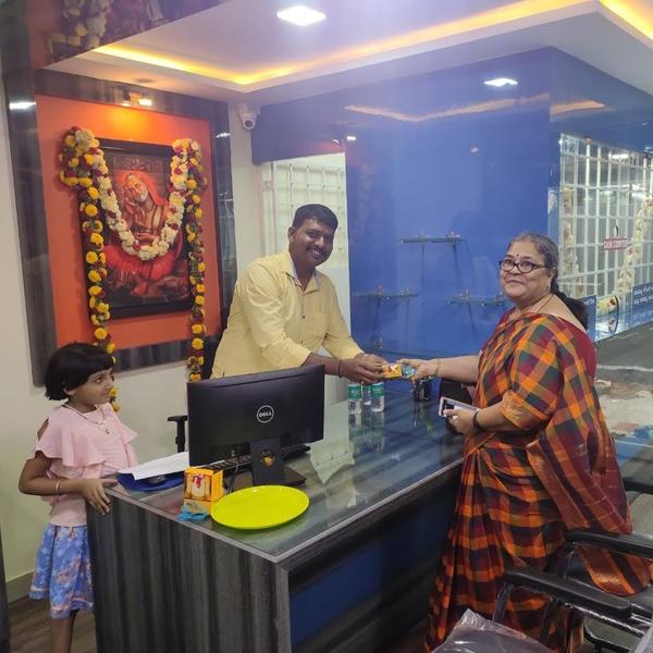 multi currency international t