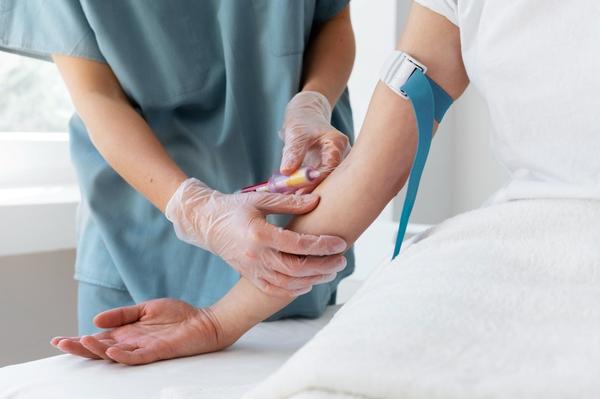 symptoms of low cortisol