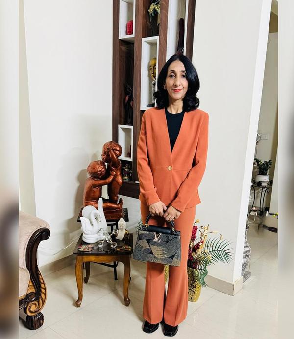 We are proud to welcome Dr. Na