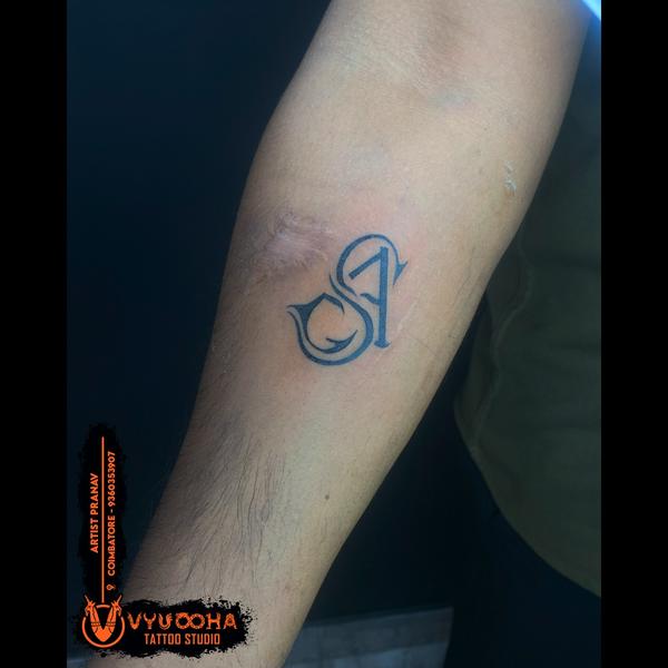 S & A Initials Tattoo – Minima