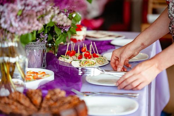 buffet catering brings