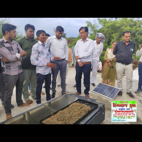 ગુજરાતમાં સોલાર ડ્રાયર – ખેડૂતો અને મહિલાઓના જીવનમ