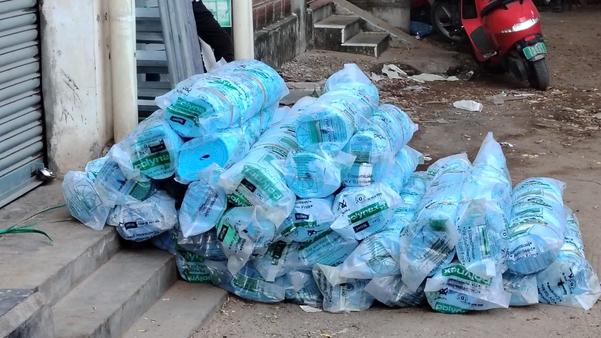 easy maintenance window screen