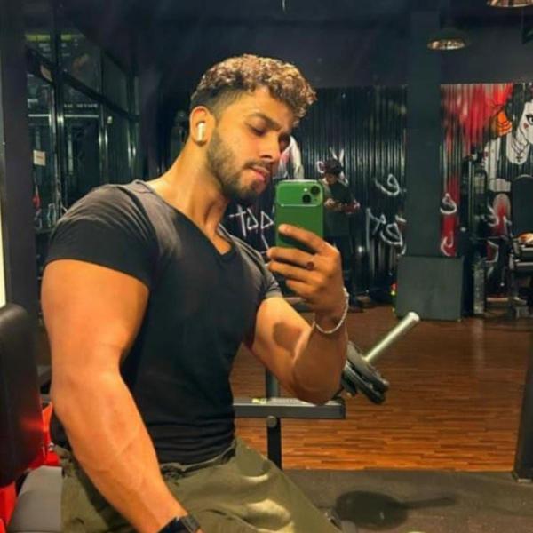 Experience refreshing relief with the Dr