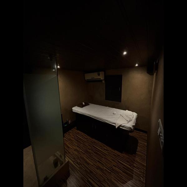 Deep tissue Oil Massage In Andheri Mumba