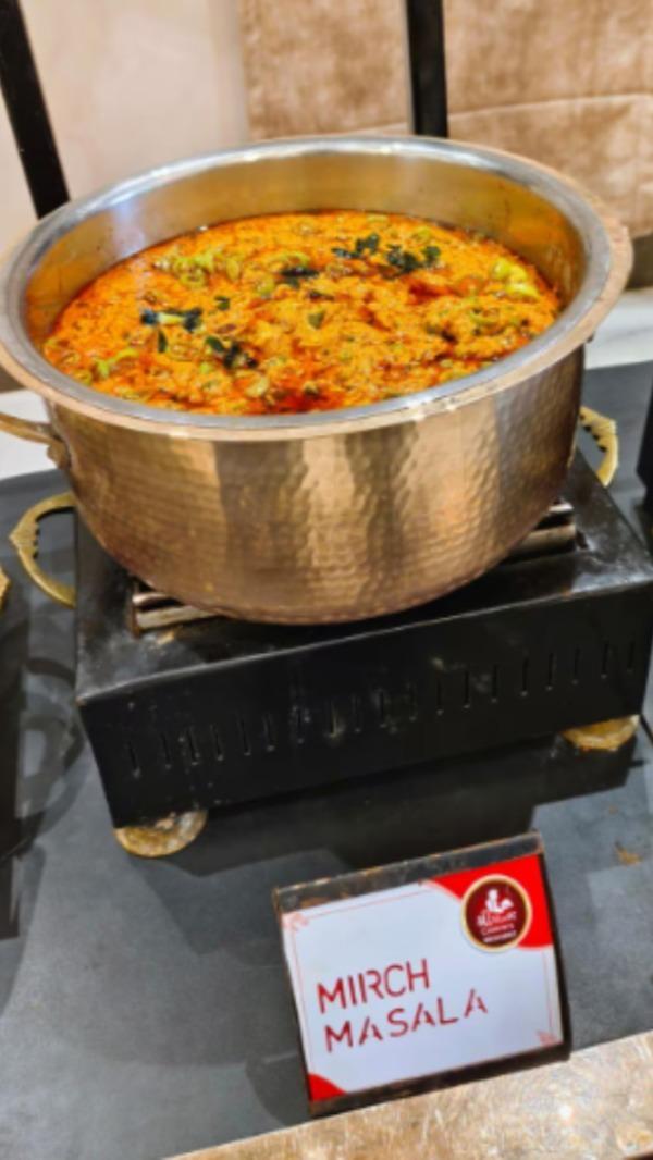 mulund vegetarian catering men