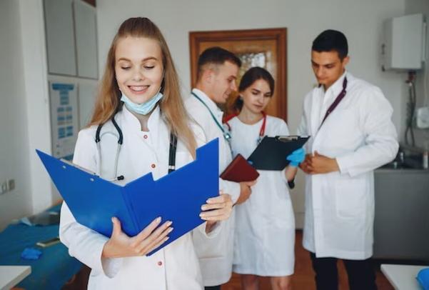expert coronary care unit staf