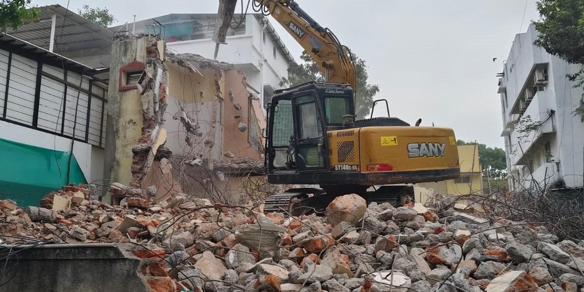 shanti colony demolition servi
