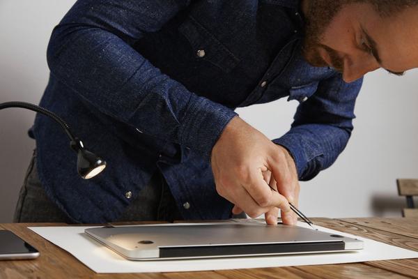 damaged laptop screen repair h