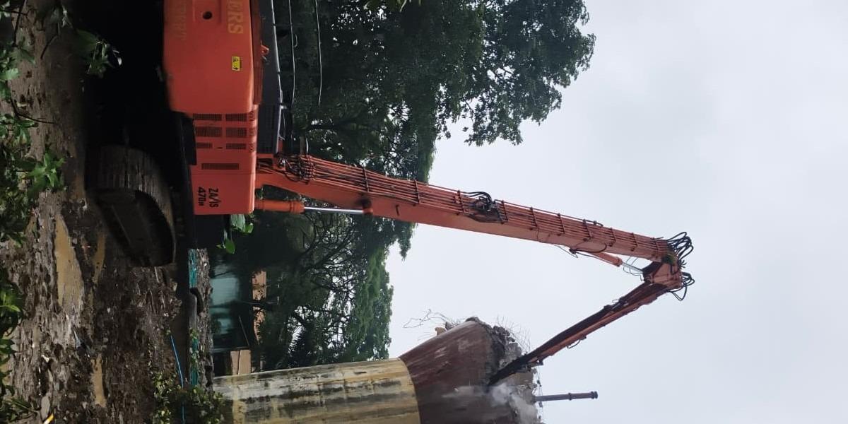 demolition contractors near an