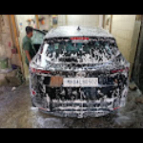 Car Washing In Dahisar Mumbai 