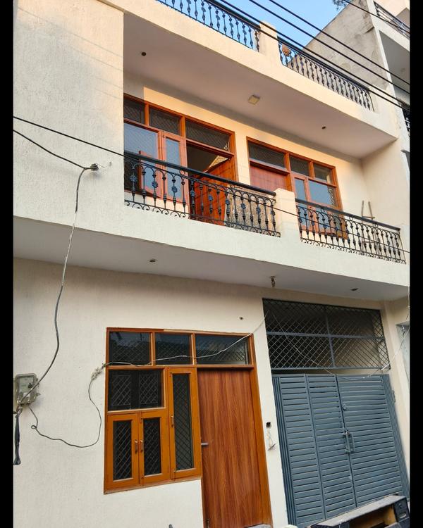 🏡 Double-Storey House for Sal