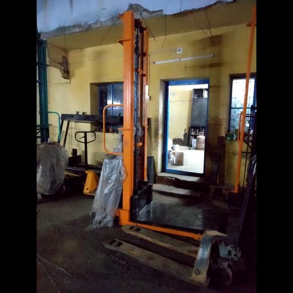 The Motorised Hydraulic Stacker supplied by us bre