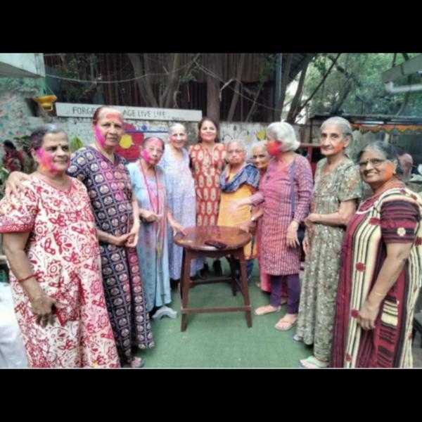 Choosing an old age home in Pu