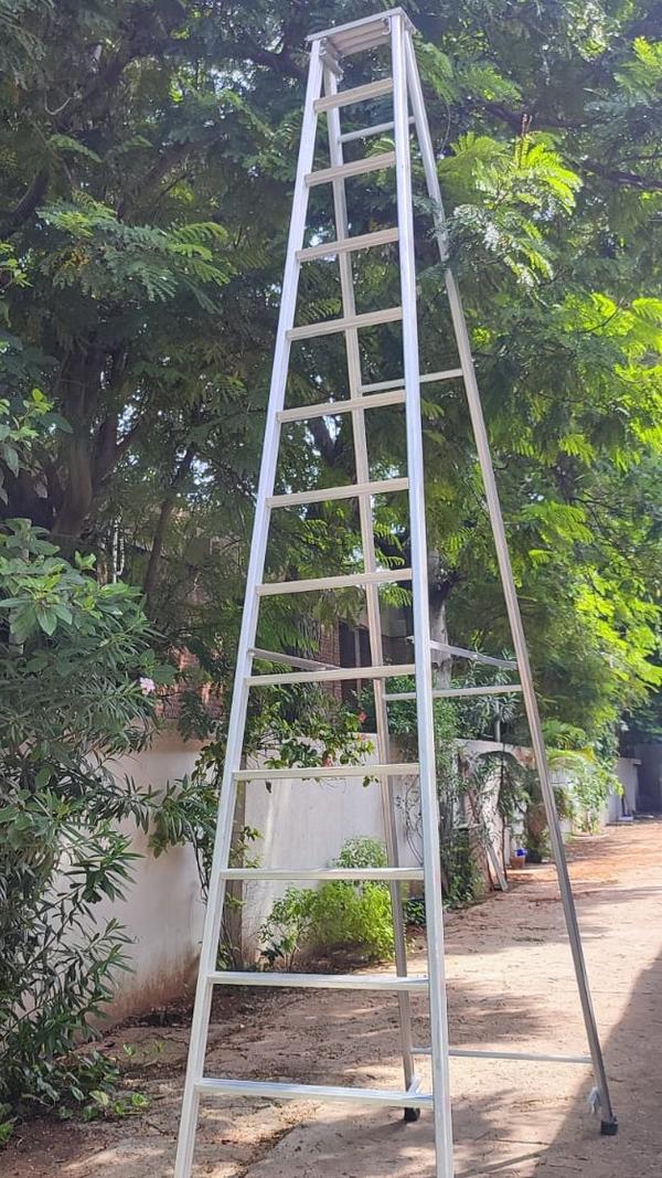 Aluminium A Type Ladder Also called Aluminium Self