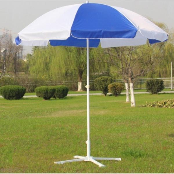 Outdoor cafés, resorts, and event organizers often