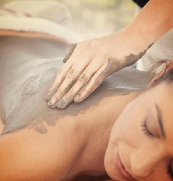 A Full Body Tan Pack brings a refreshing