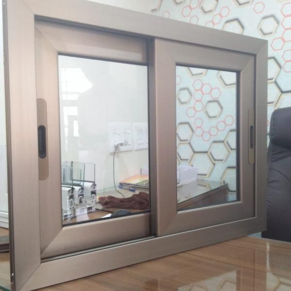 Aluminium sliding window 
