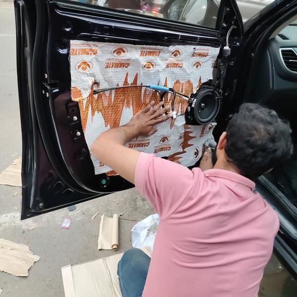 thermal damping for car bonnet