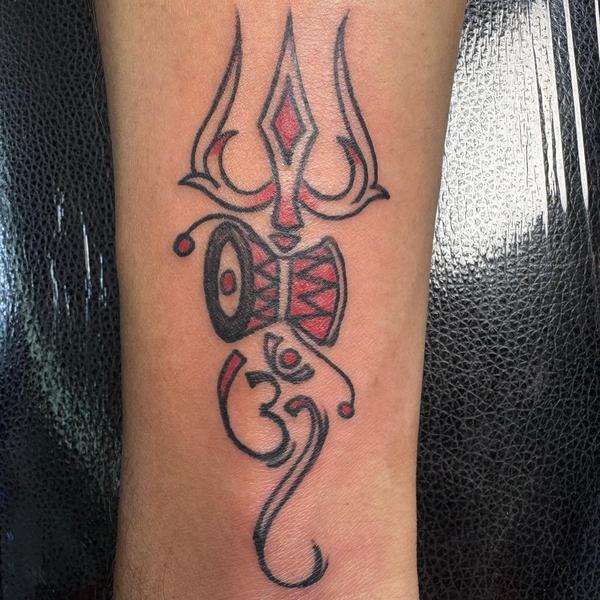 Tattoo shop near me in Dh