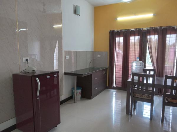 Maduraa serviced apartment 
Th