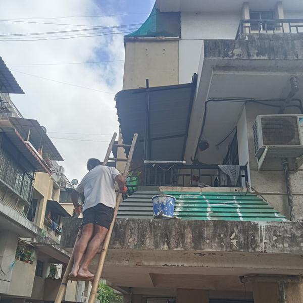 Residents in Aundh look f