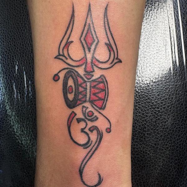 Tattoo shop near me in Dh