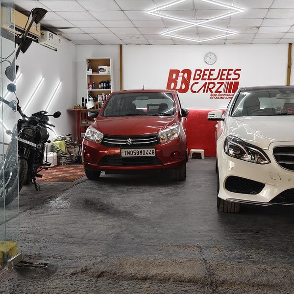 car accessory dealer near me