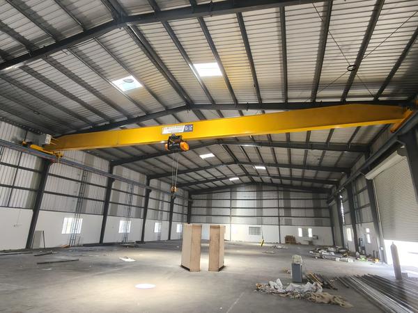 Leading manufacturing Double Girder EOT Crane in c