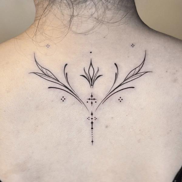 Very fine and intricate tattoo