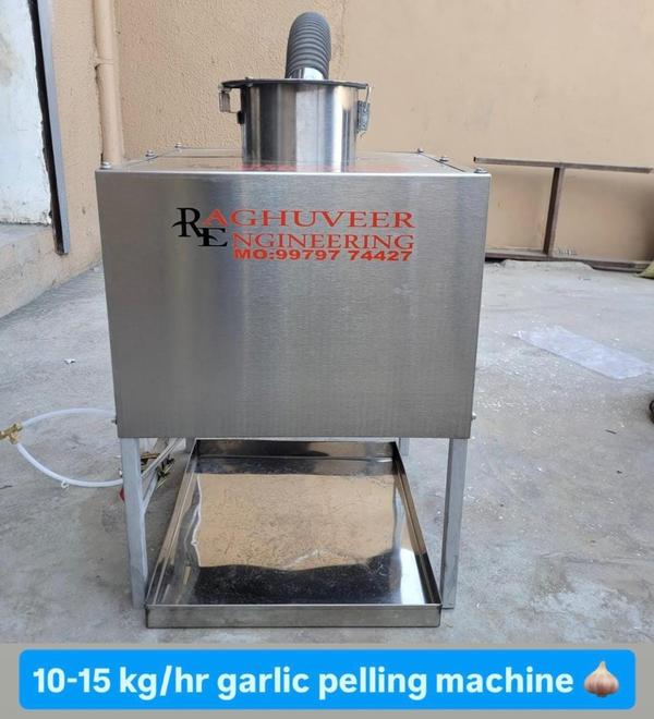 Garlic Peeling Machine – RAGHUVEER ENGINEERING Man