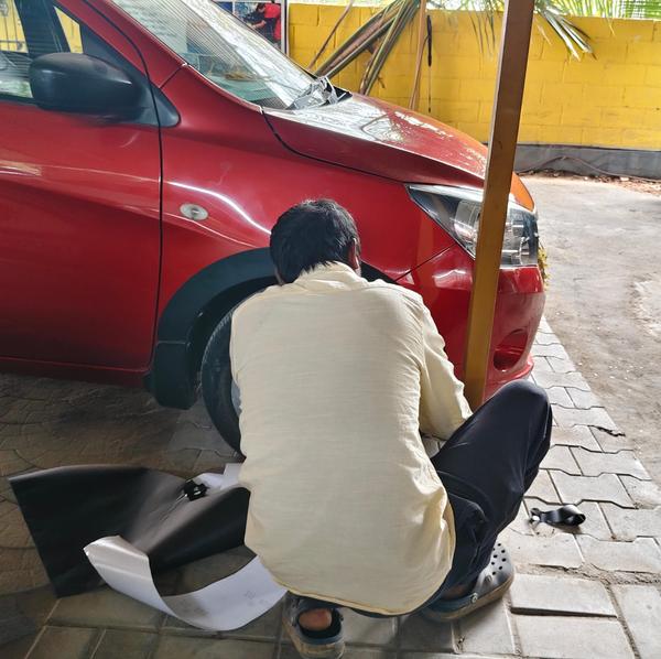 car wrapping stickering