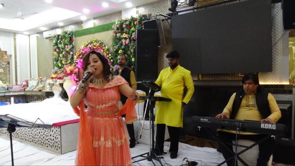 devotional bhajan singer booki