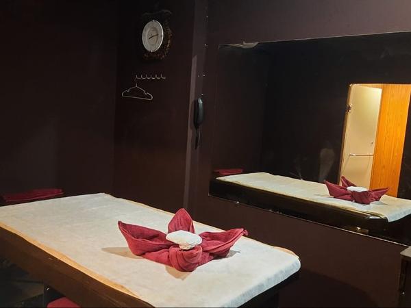 Aroma Oil Massage In Colaba

