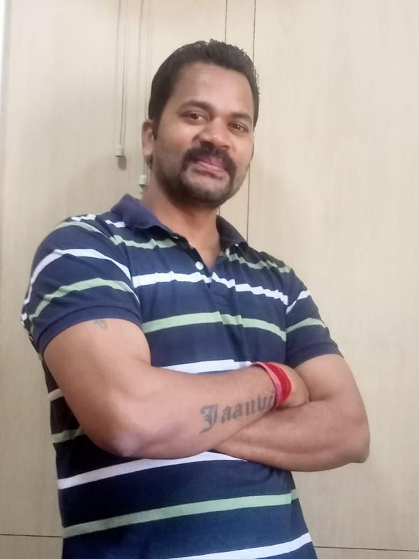 Hot oil massage at Babylon Spa Kolkata o